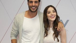 foto Serkan Cayoglu e Ozge Gurel a Verissimo