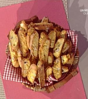 Tronchetto Di Natale Anna Moroni.La Prova Del Cuoco Tozzetti Di Anna Moroni E Cupcake Ragnatela Lanostratv