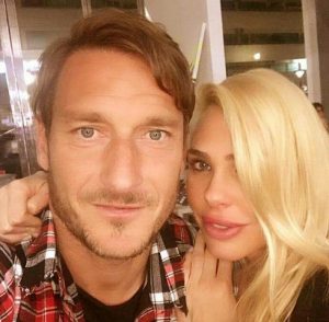 foto ilary blasi e totti