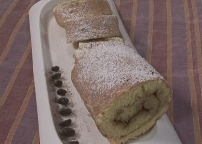 Ricetta Tronchetto Di Natale Cotto E Mangiato.Cotto E Mangiato Dolci Rotolo Con Crema Al Caffe Lanostratv