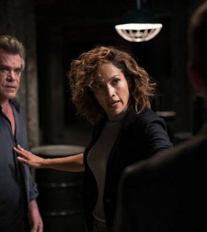 Foto Shades of Blue Jennifer Lopez e Ray Liotta