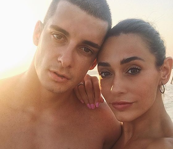 Sonia Lorenzini Ed Emanuele Criticati Per La Loro Vacanza La Replica 