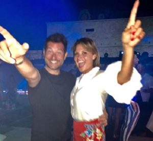 Foto Simona Ventura e Enrico Papi in vacanza in Sardegna