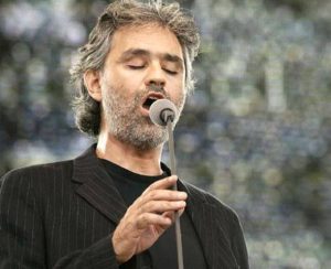 Foto Andrea Bocelli Colosseo