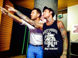 foto fedez alessandro cattelan min