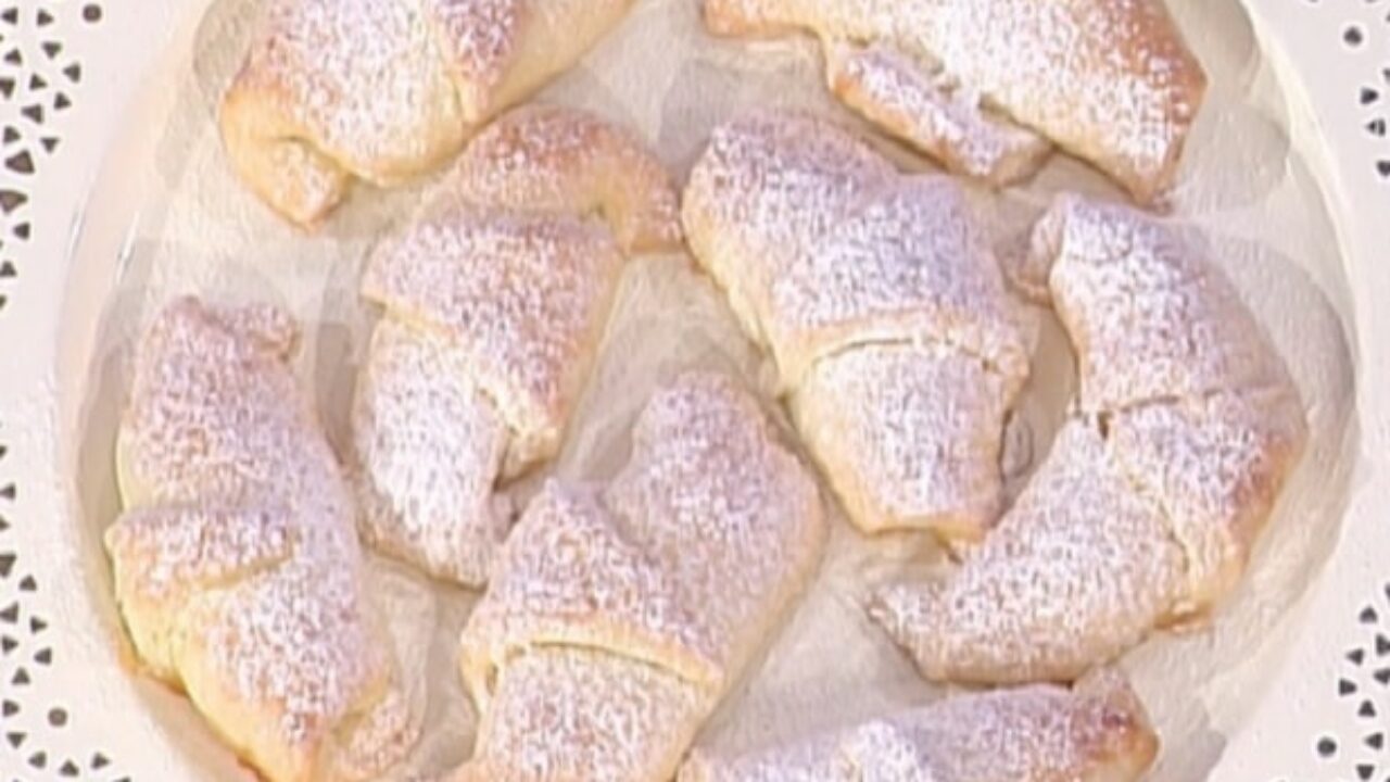 Menu Di Natale Anna Moroni.La Prova Del Cuoco Ricetta Cornetti Allo Yogurt Di Anna Moroni Lanostratv