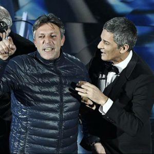 foto fiorello contestatore festival di sanremo