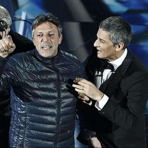 foto fiorello contestatore festival di sanremo