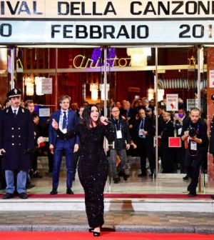 foto laura pausini festival di sanremo fiorello
