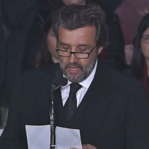 foto Flavio insinna poesia fabrizio frizzi funerale