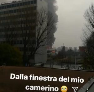 foto incendio dal camerino di barbara d'urso