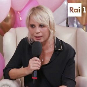 foto maria De Filippi vieni da me intervista cancellata