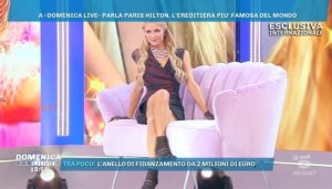 foto paris hilton a domenica live