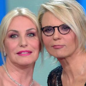 foto maria de filippi Antonella Clerici uomini e donne di sera Sanremo Young