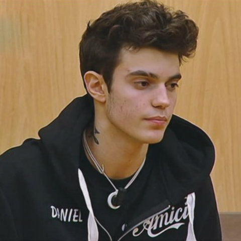 foto Daniel Piccirillo eliminato amici 18