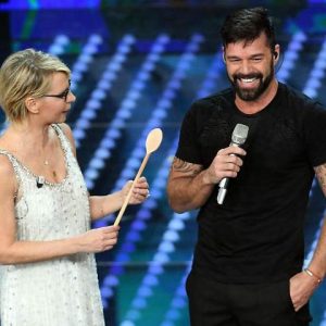 foto maria de filippi Ricky Martin prima puntata c'è posta per te