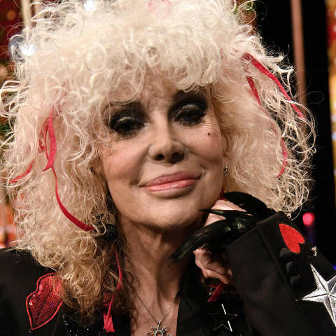 ora o mai pi donatella rettore torna ingessata e affonda sanremo ora o mai pi donatella rettore torna ingessata e affonda sanremo