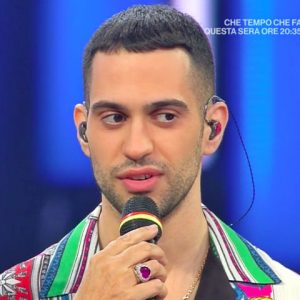 foto mahmood domenica in