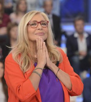 foto Mara Venier arisa domenica in