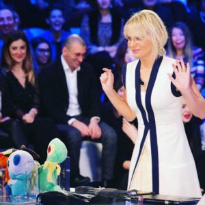 foto maria De Filippi c'è posta per te ascolti record