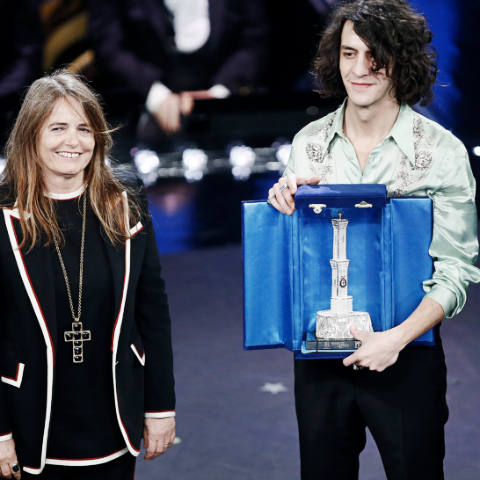 foto motta premio miglior duetto sanremo 2019