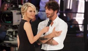 Foto Stefano De Martino e Maria De Filippi