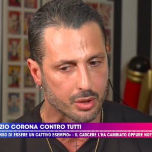 foto Fabrizio Corona live non è la d'urso