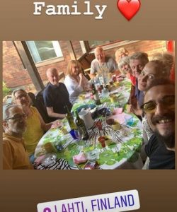 foto Osvaldo con la famiglia di Veera