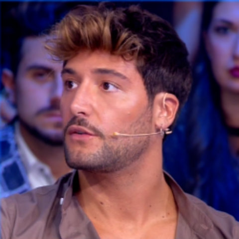 foto live non è la d'urso Matteo alessandroni fidanzato Carmen di Pietro