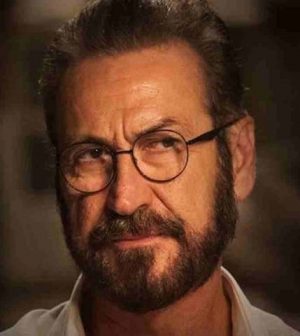 foto Marco Giallini Rocco Schiavone