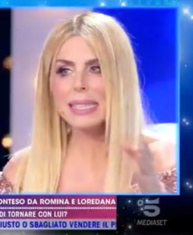 foto loredana lecciso lancia un appello a romina