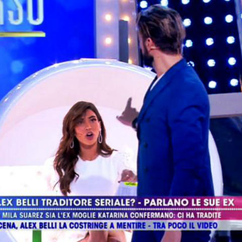 foto Alex Belli scontro Mila Suarez live non è la d'urso