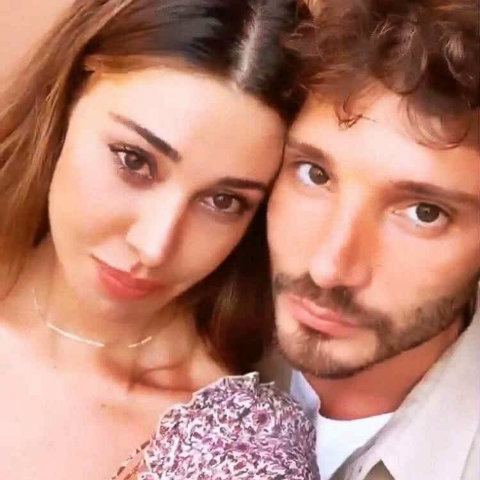 foto Belen Rodriguez incinta l'annuncio Stefano De Martino