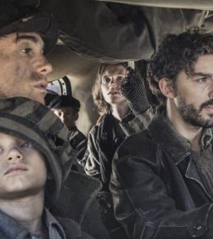 Foto La guerra è finita cast