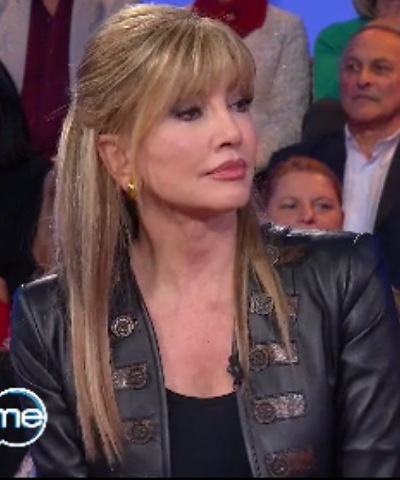 Foto Milly Carlucci a Vieni da me per Il Cantante Mascherato