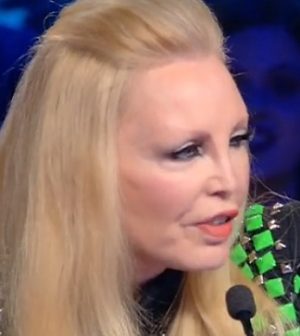 foto Patty Pravo, cantante mascherato