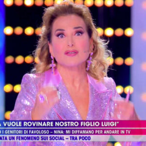 foto Barbara D'Urso contro Nina Moric forfait live non è la d'urso