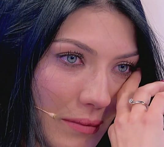 foto Giovanna Abate in lacrime