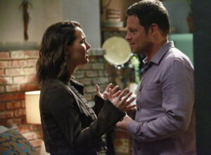 Foto Jo Wilson e Alex Karev