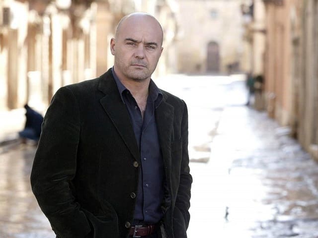 foto Montalbano Luca Zingaretti