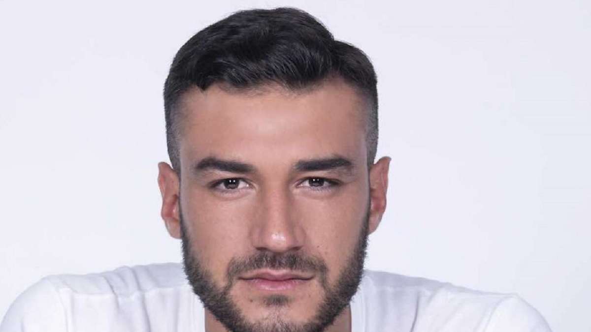 foto lorenzo riccardi confessione