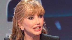 foto Milly Carlucci 7 aprile