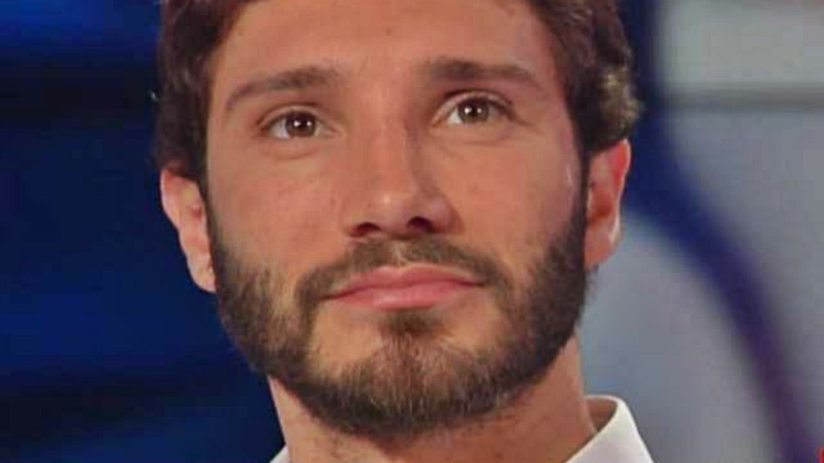 foto Stefano De Martino Mara Venier storie italiane