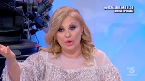 Foto Tina Cipollari contro Giovanna Abate