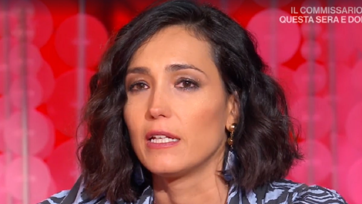 foto di Caterina Balivo in lacrime