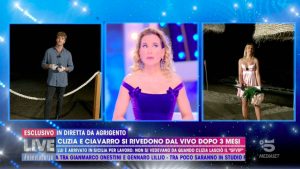 foto Clizia Incorvaia e Paolo Ciavarro smascherati live non è la d'urso