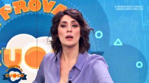 foto Elisa Isoardi fuori da la prova del cuoco