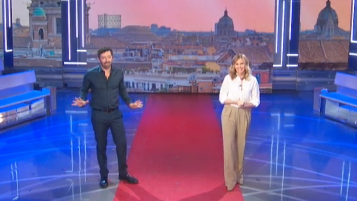 foto di Alberto Matano e Lorella Cuccarini a La vita in diretta 25/05/2020