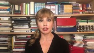 foto milly carlucci appello