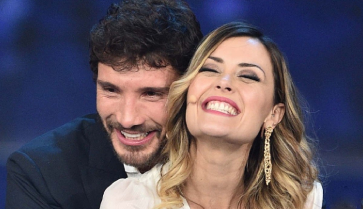 Foto Stefano De Martino e Fatima Trotta